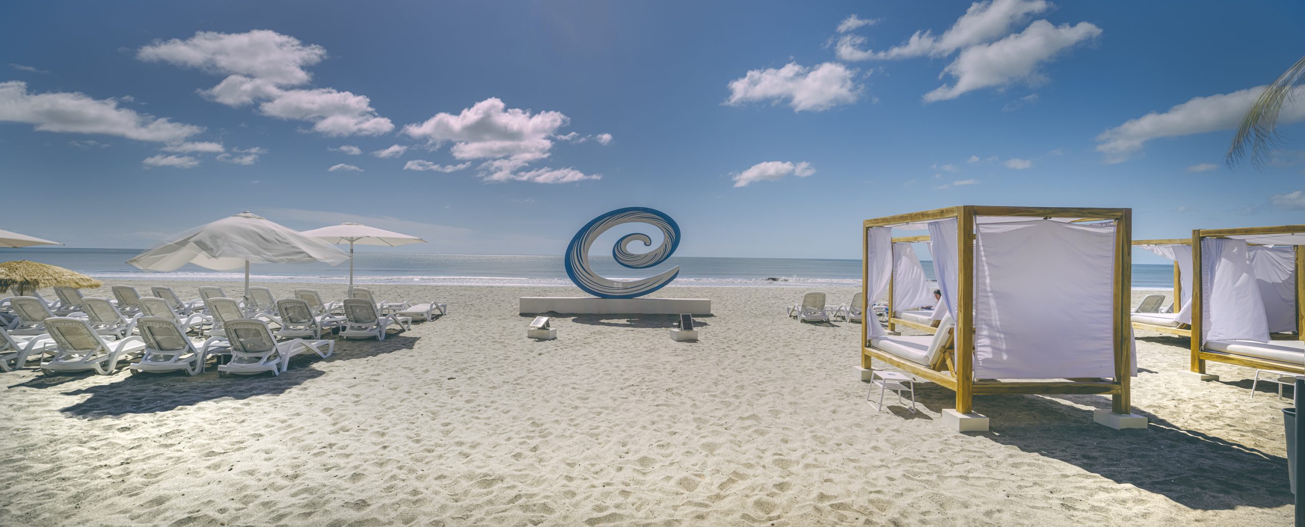 Radisson surfside Hotel